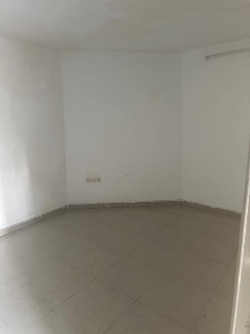 À Louer – Bureau de 2 Pièces à Marcory Résidentiel, Abidjan